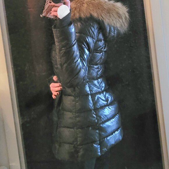 S13 Women's High-Shine Black Puffer Coat with Faux-Fur Hood XS - Picture 4 of 9